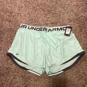 Under Armour 2XL shorts